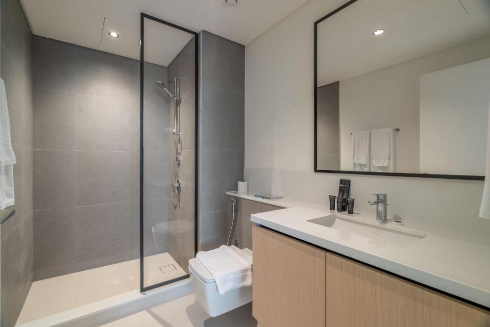 Luxurious 4BR with Boulevard View - 10 min to Burj & Mall