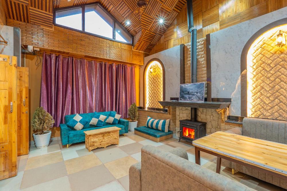 Monal Homestay