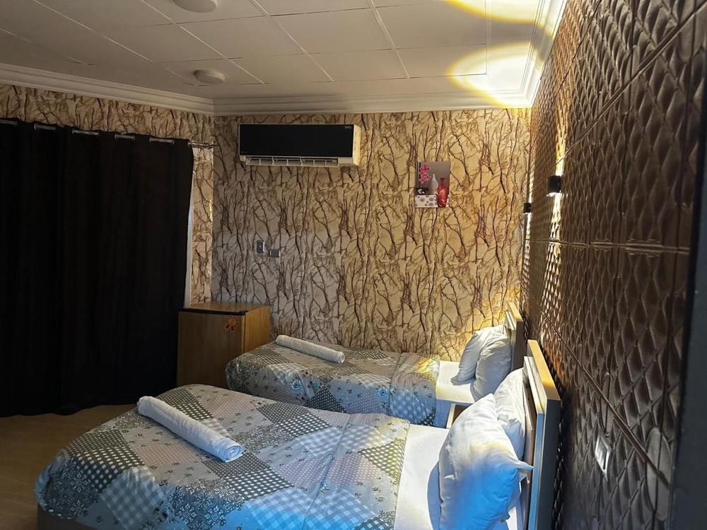 Room Image 5