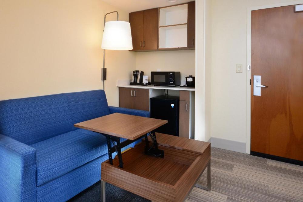 Photo - Holiday Inn Express & Suites Raleigh Durham Airport at RTP, an IHG Hotel