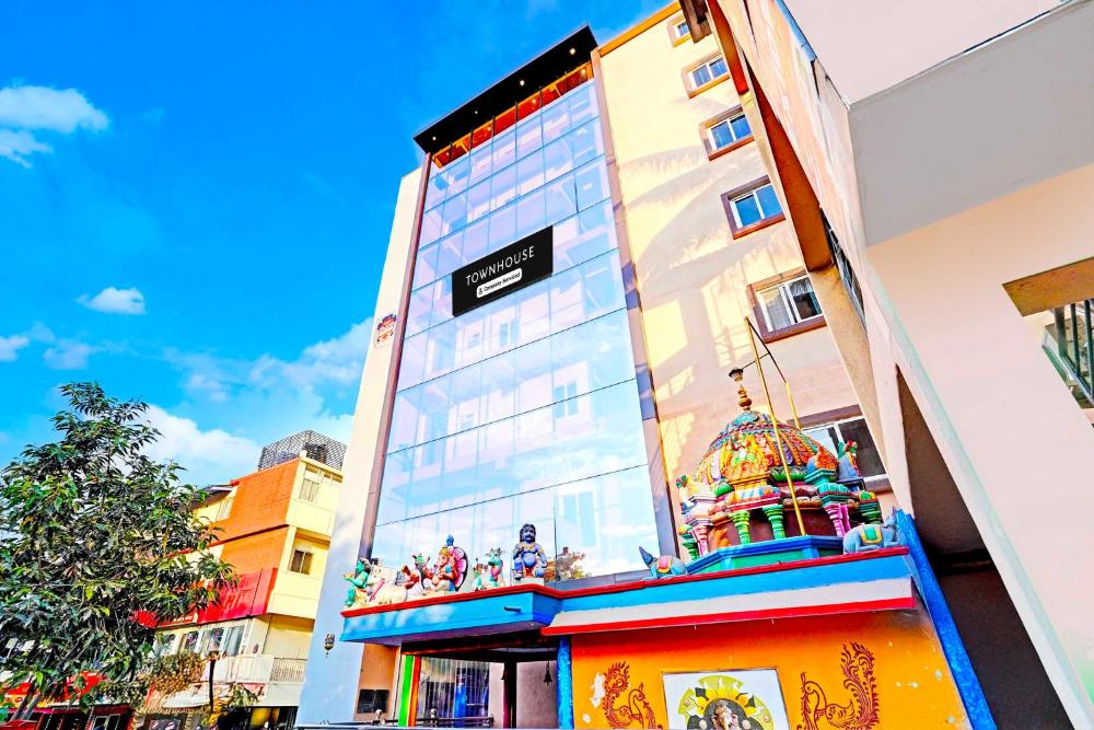 Townhouse Bangalore Kundalahalli Metro Station