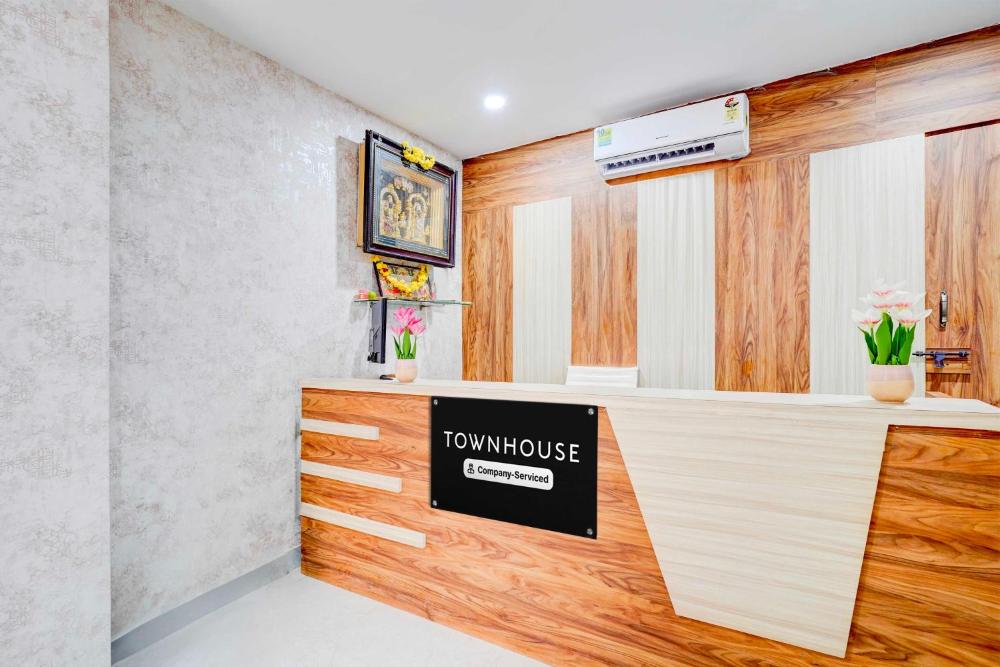 Townhouse Bangalore Kundalahalli Metro Station