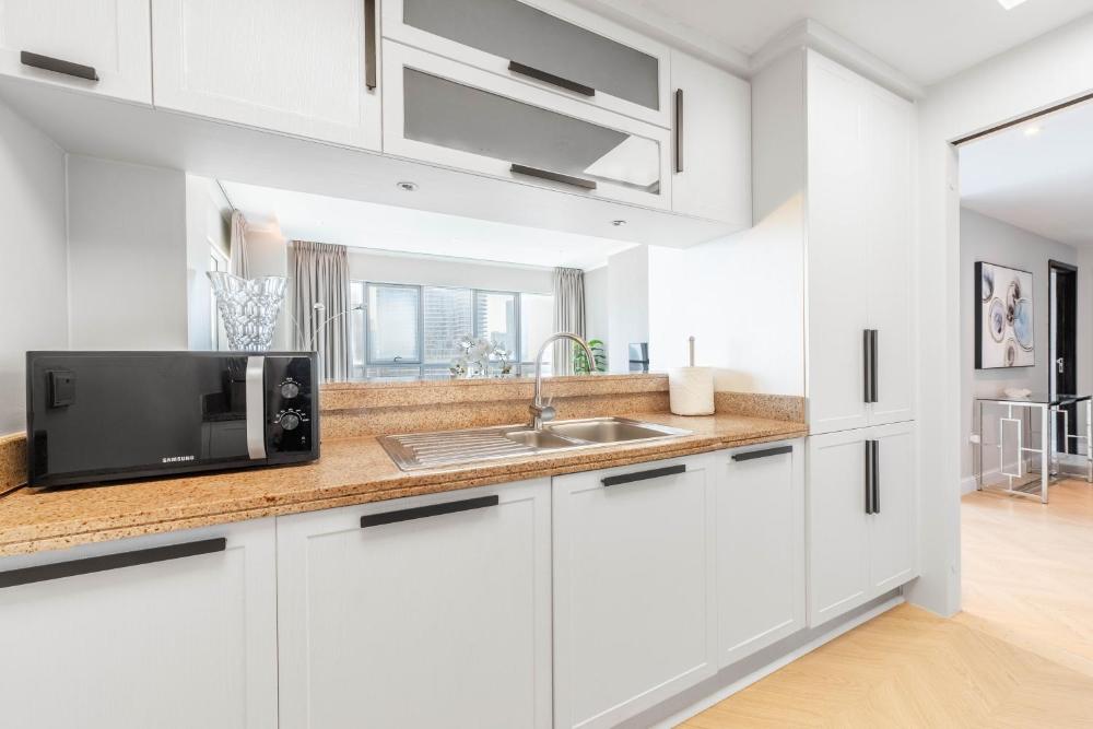 The Residences Towers - 3 Minute Walk to Dubai Fountain