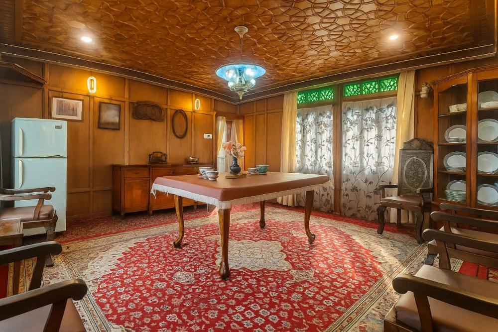 Lalarukh Group of Houseboats