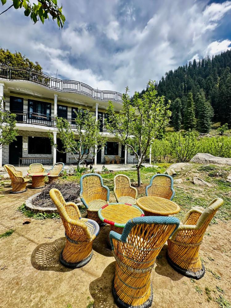 RARE HOUSE