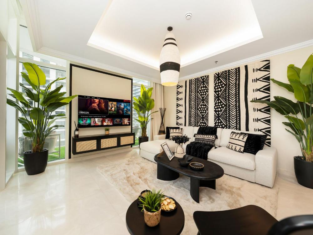 Palm and Marina Views in NEW Palace Beach Residence