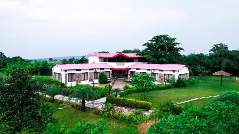 Aami Valley Resort