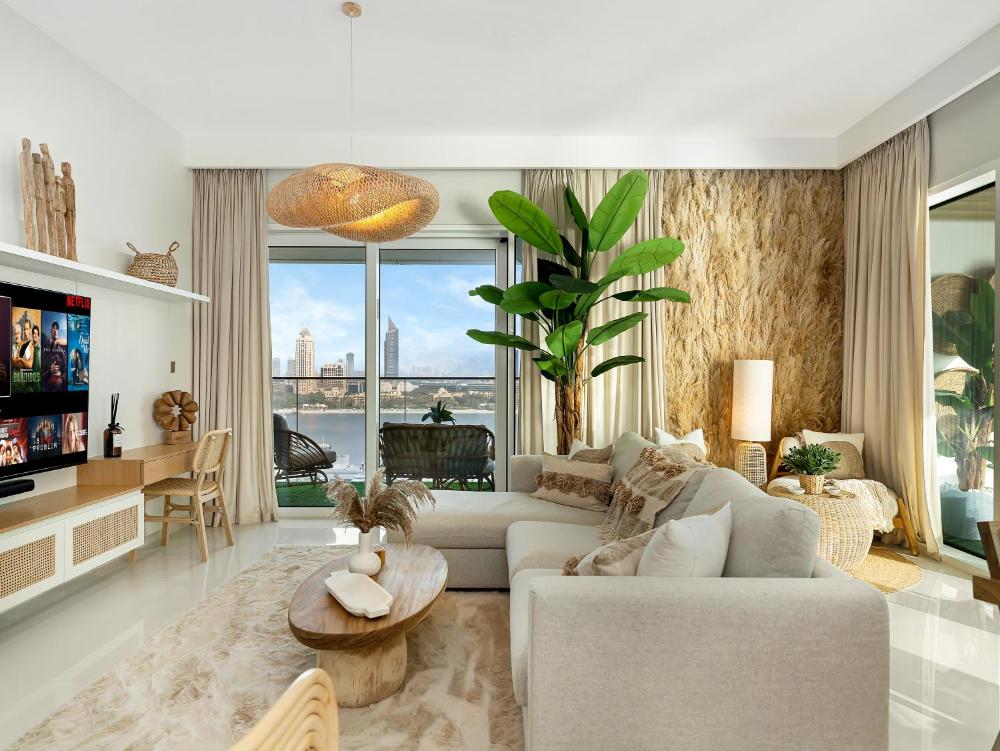 Ultra-Luxury 2 Bedroom Beachfront Escape with Sea Views