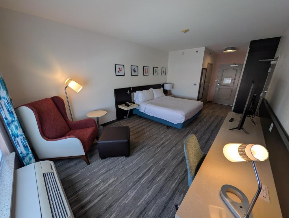 Room Image 3