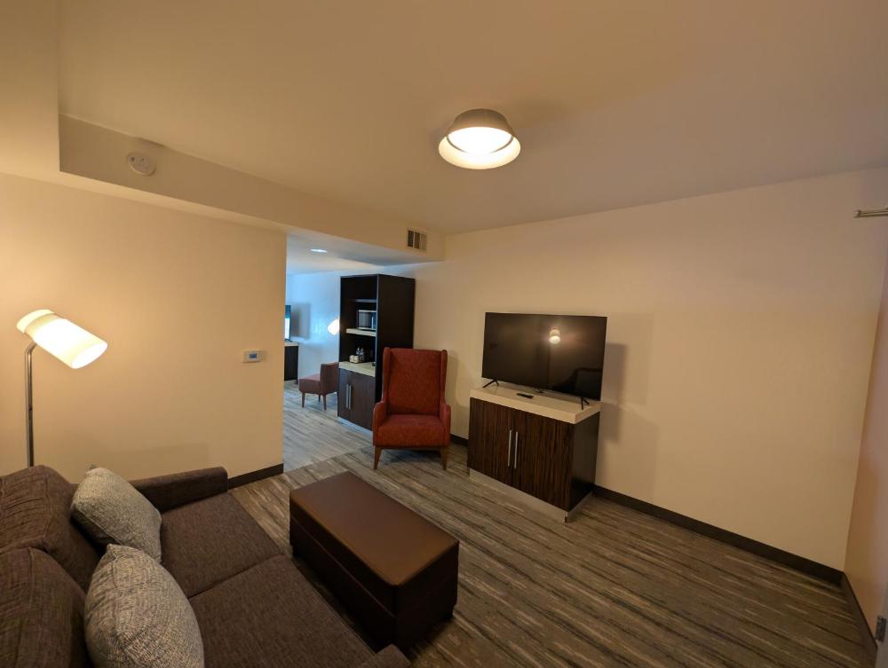 Room Image 3