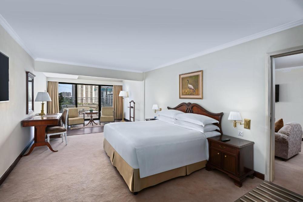 Room image 3