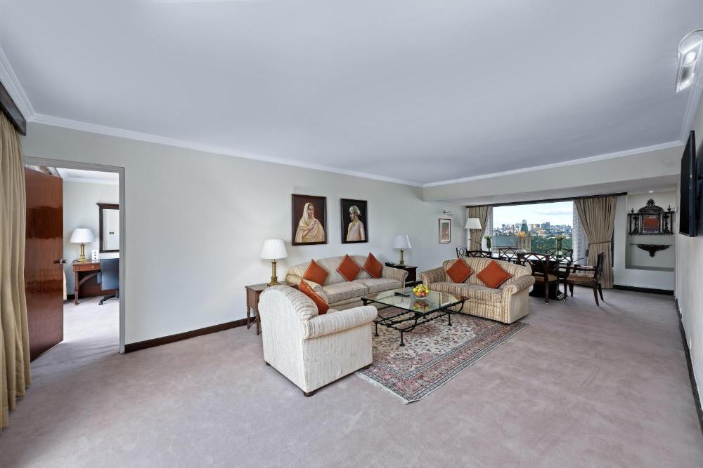 Room image 4
