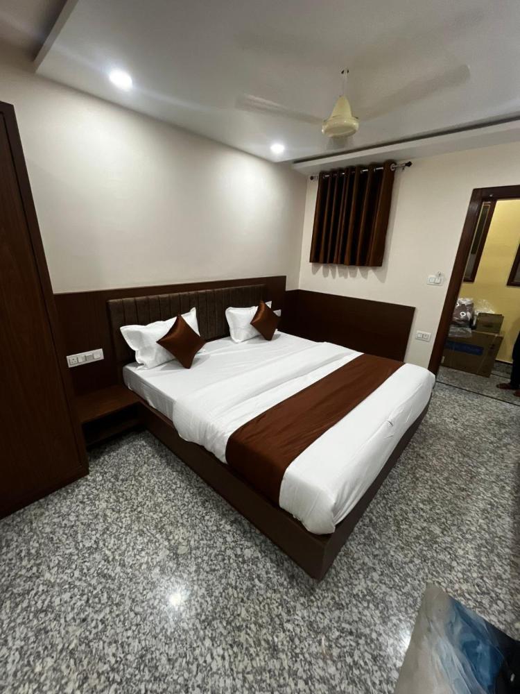 HOTEL BABU PALACE