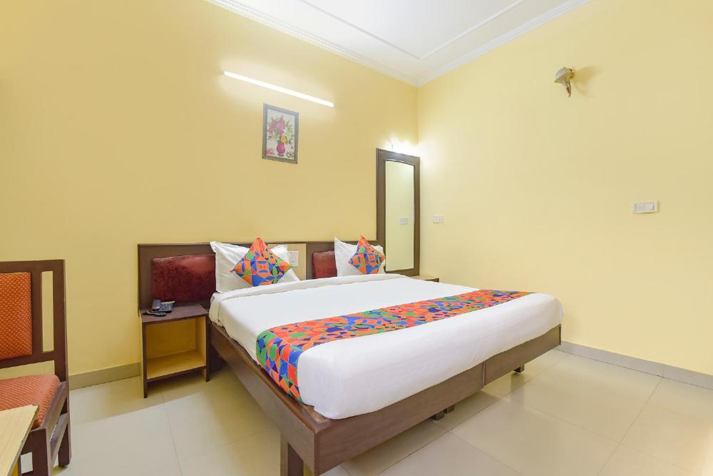 Hotel Raj Laxmi Palace