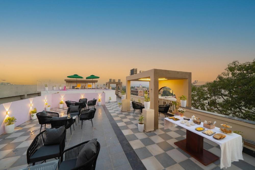 Perfectstayz Premium Shanti Heritage