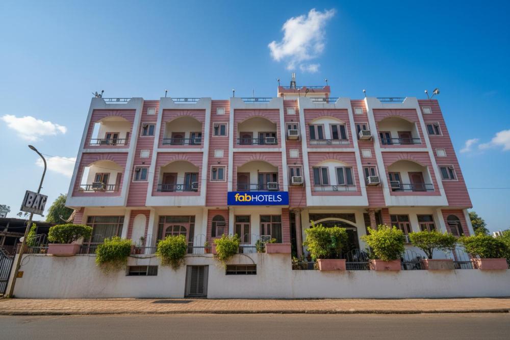 Hotel Raj Laxmi Palace