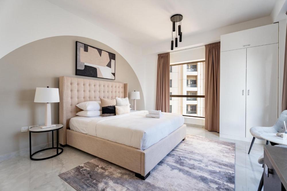 Urban Panda Skyview Hostel JBR