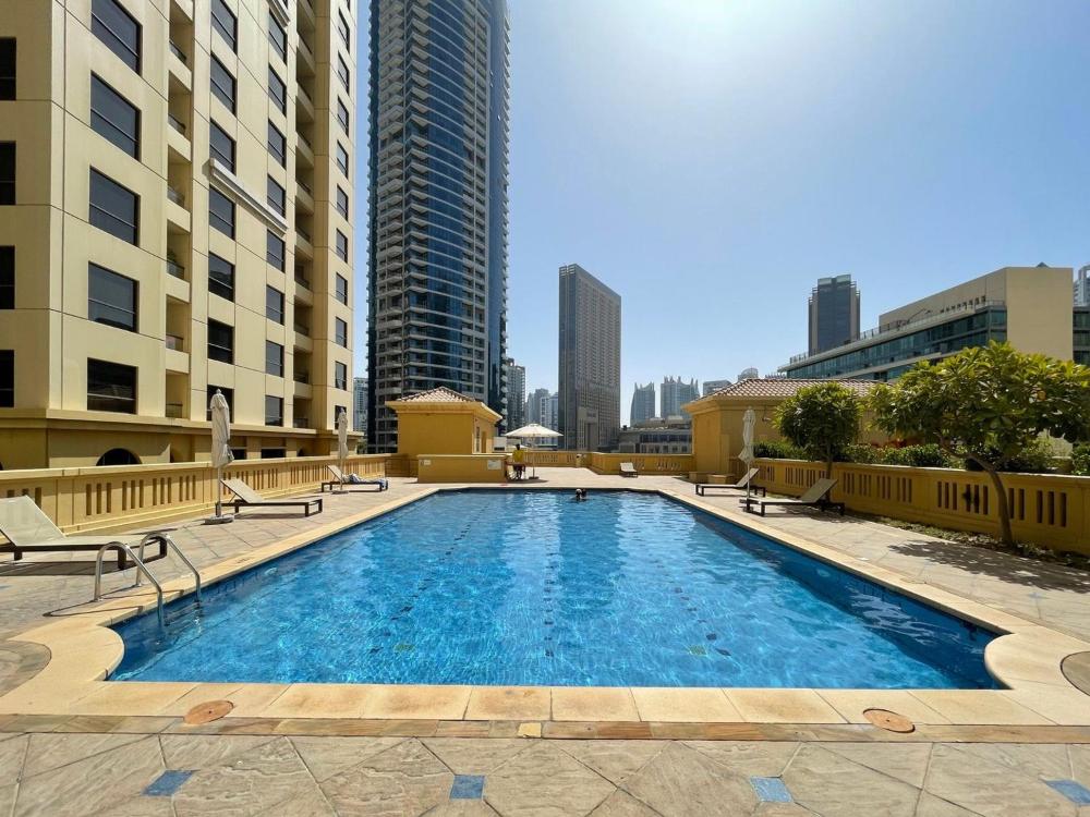 Urban Panda Skyview Hostel JBR
