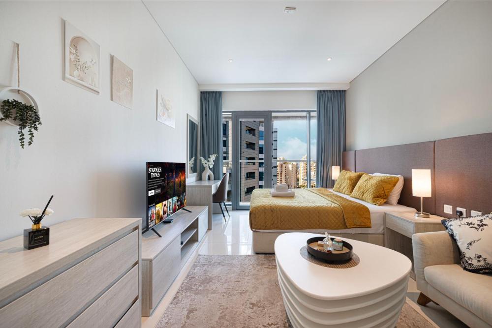 First Class Apartments in Seven Palm with direct Access to the West Palm Beach and Nakheel Mall