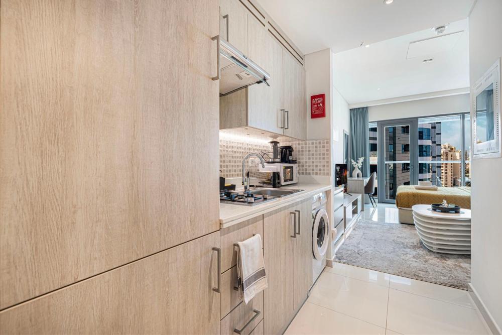 First Class Apartments in Seven Palm with direct Access to the West Palm Beach and Nakheel Mall