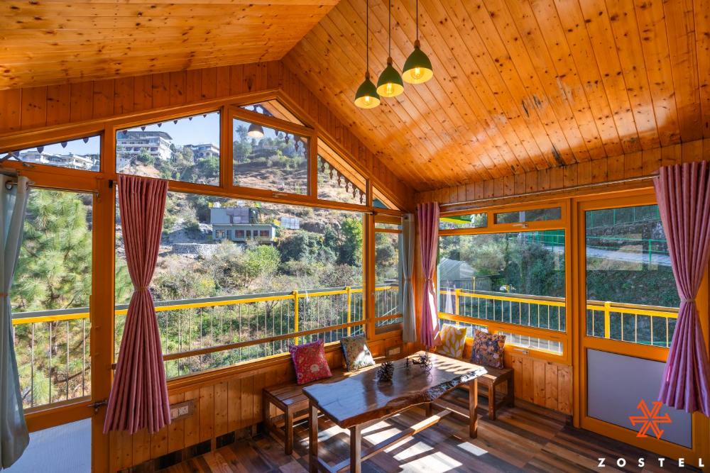 Zostel Plus Mussoorie (Kempty)