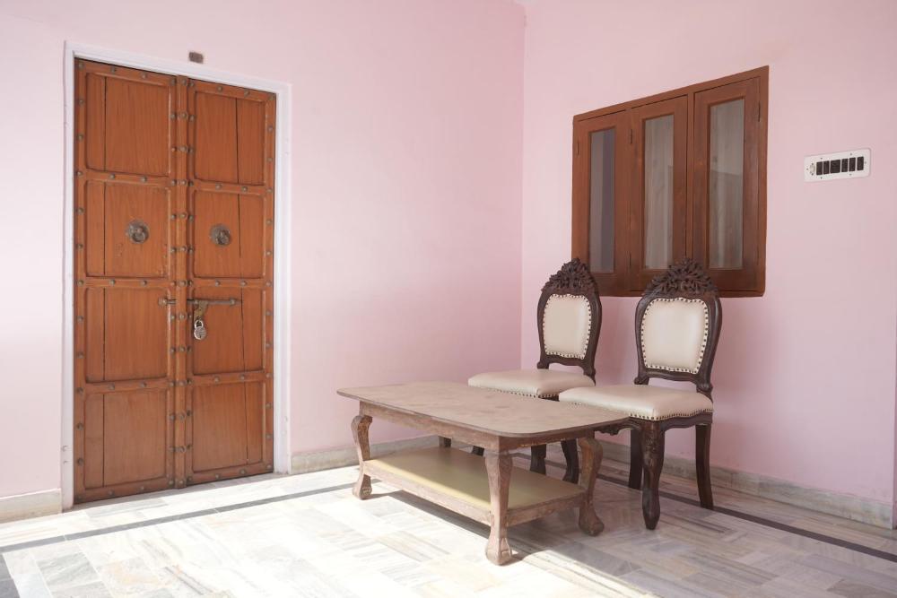 Hotel Karni Niwas