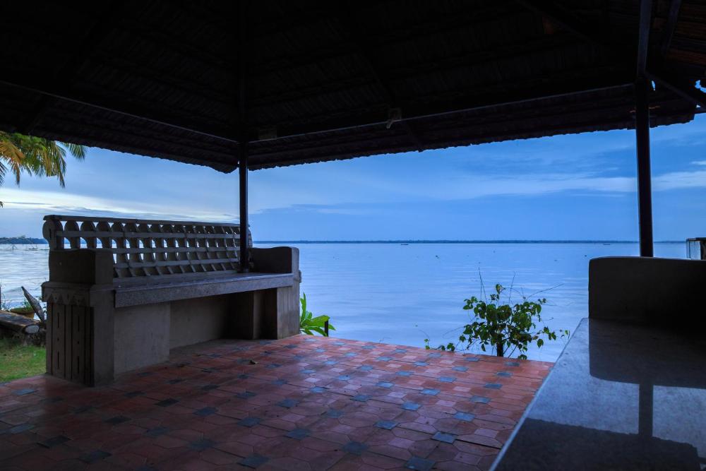 Orchid Lake View Homestay