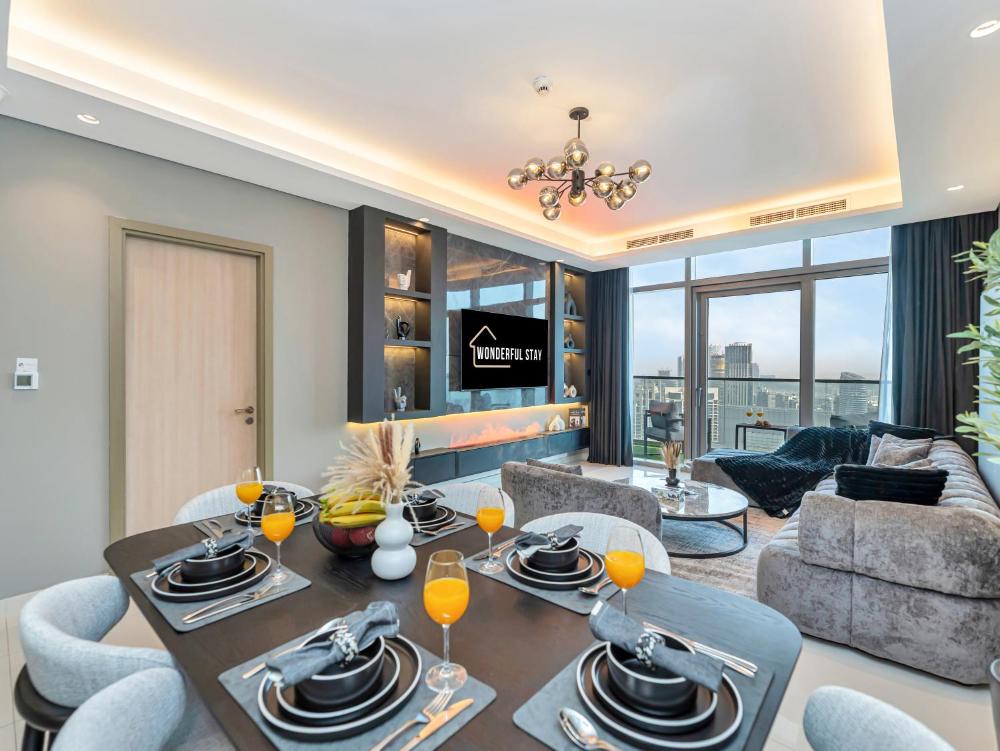 WonderfulStay at Paramount Residences - Highest Infinity Pool - Burj Khalifa View - Brand New Luxury