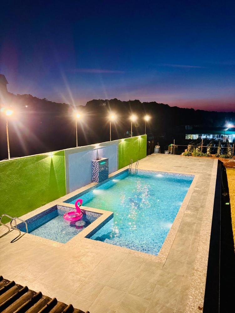 Saba Tent & Cottages