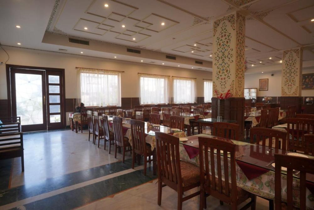 Hotel Glitz