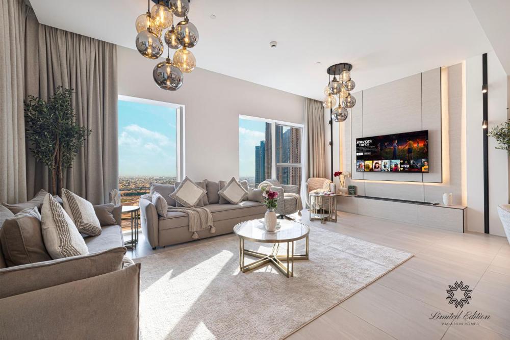 Luxury Apartments - Urban Oasis by Missoni - Business Bay - Canal View - 10 Minutes from Dubai Mall 