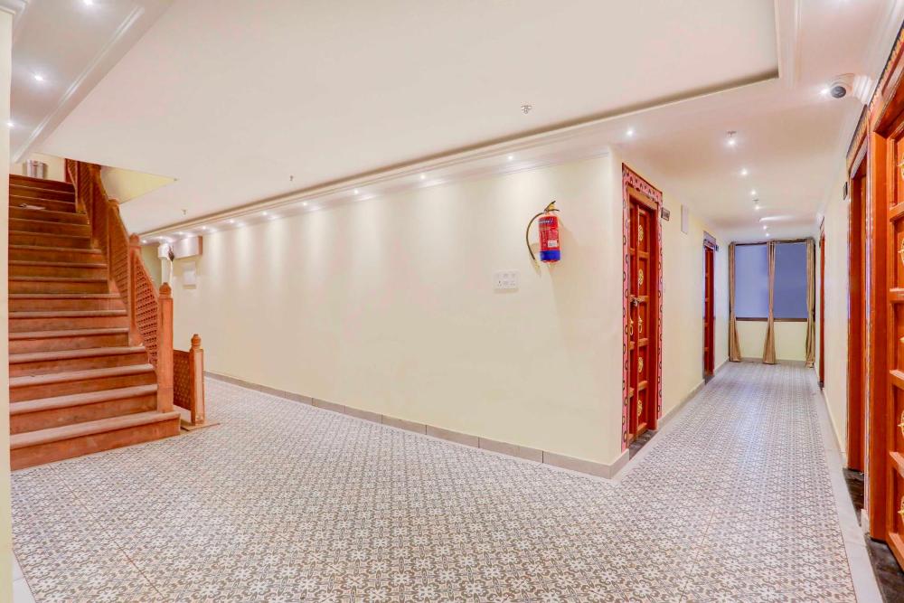 Townhouse Oak Varanasi IP Sigra Mall