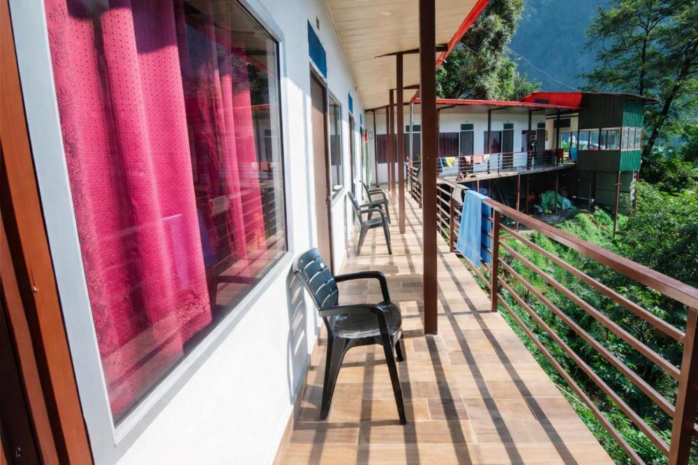 Shiv Shankar Hotel And Resort