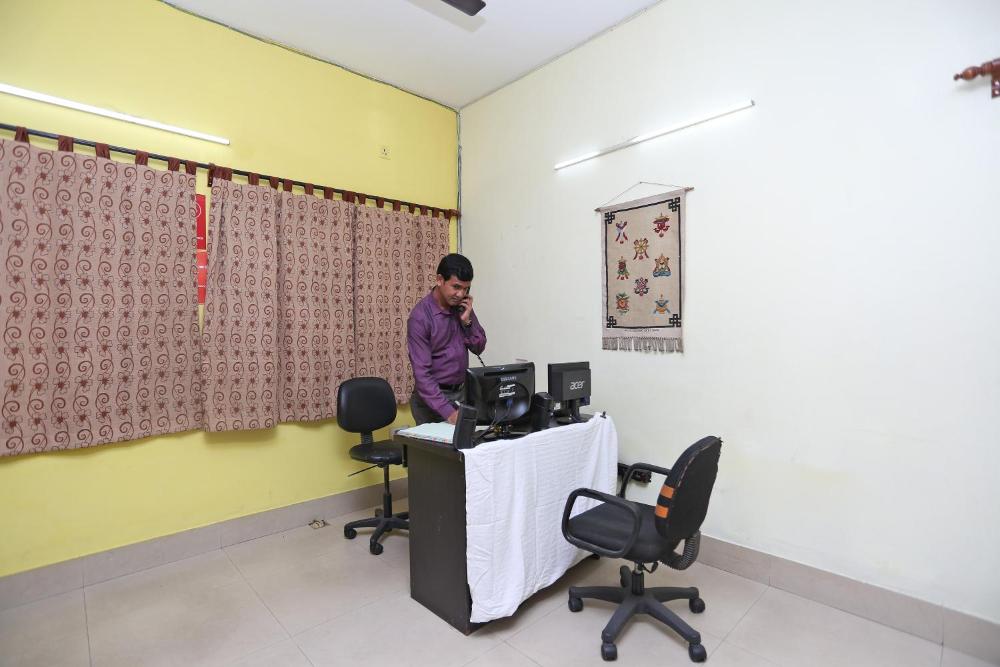 Deb's Guest house