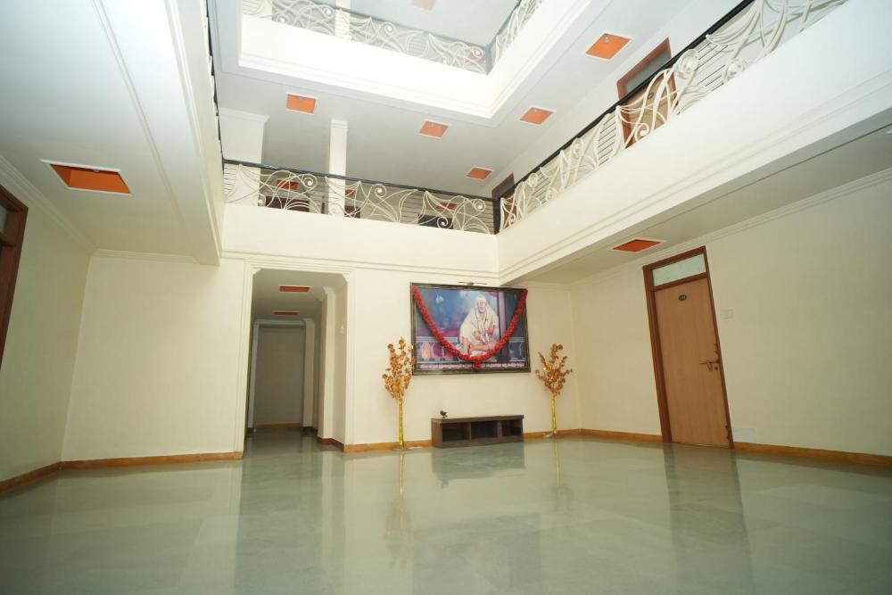 HOTEL ABHISHEK