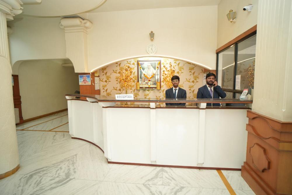 HOTEL ABHISHEK
