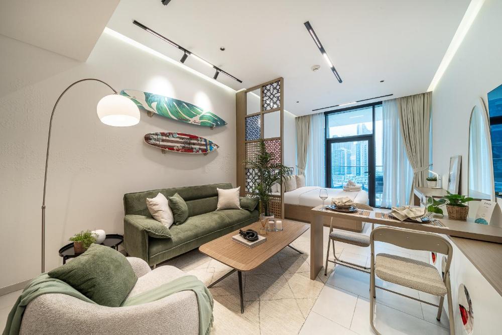Luxury Studios with Burj Khalifa View or Canal view - Marquise Square Tower