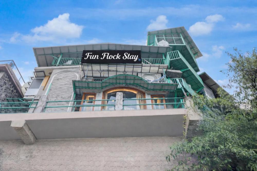 Fun Flock Stay