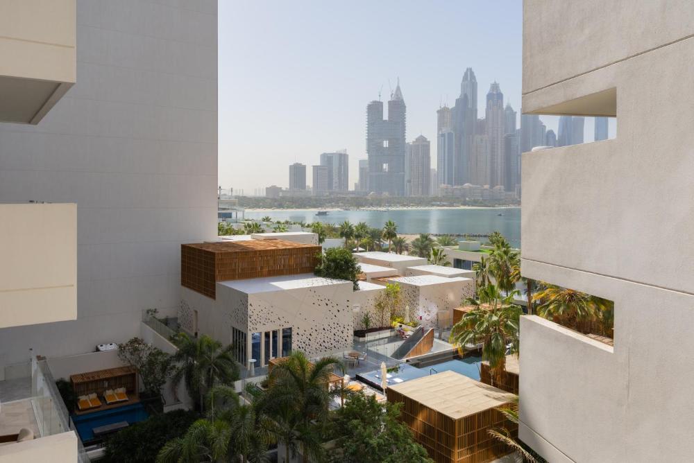 EDEN'S Homes & Villas - FIVE Palm Residences