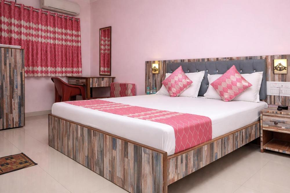 SRK Hotel