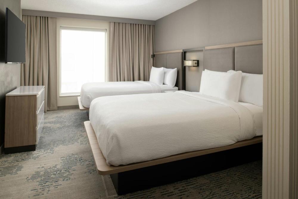 Guest suite at SpringHill Suites New Orleans