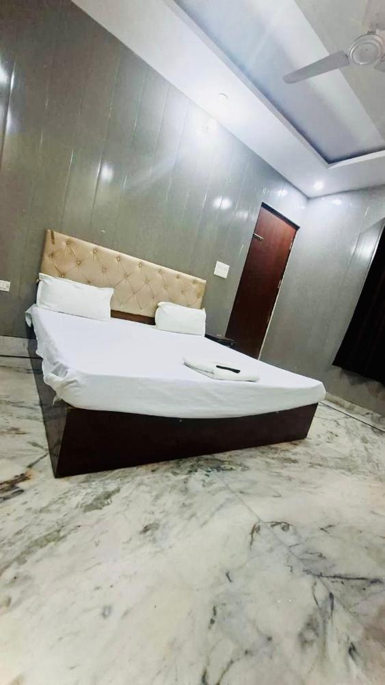 Flagship Hotel Orchid