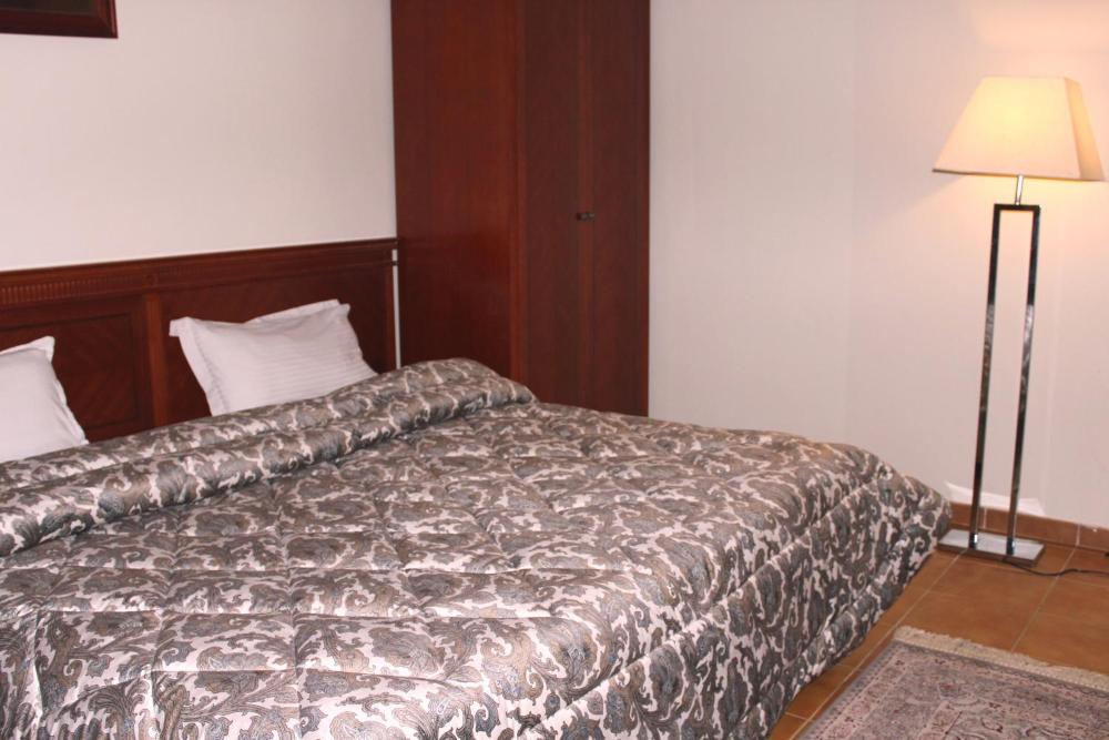 Room Image 2
