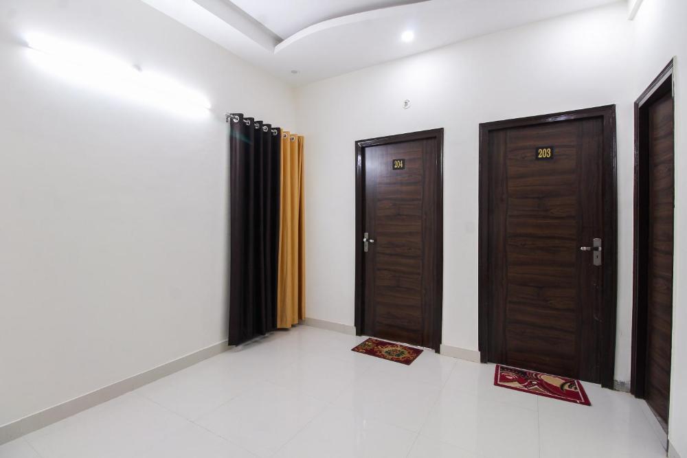 OYO 62859 Krishna Cottage