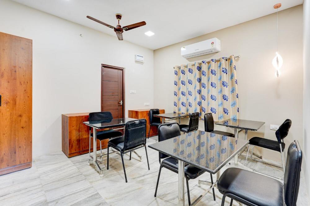 Super Collection O Vadapalani Formerly Mahalakshmi Inn