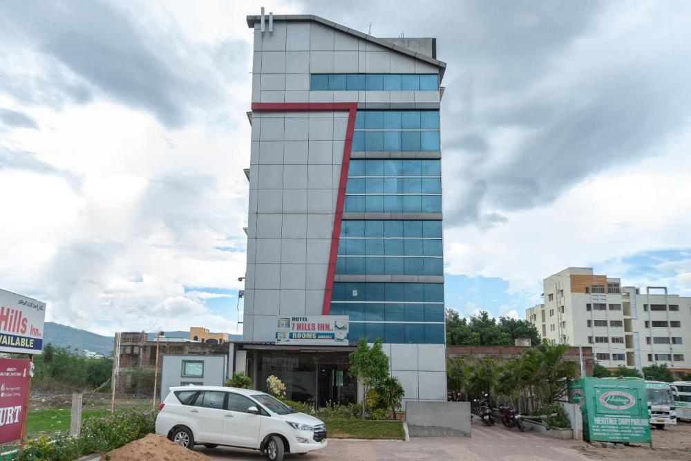 Hotel 7 Hills Inn