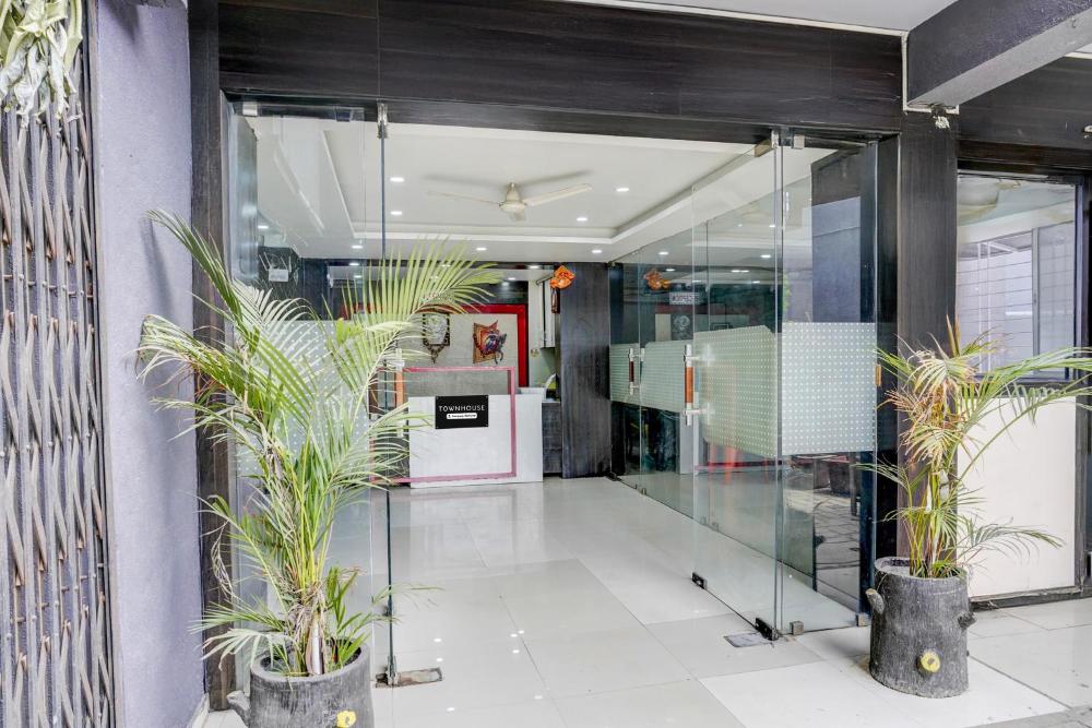 Super Townhouse Godavari Riverbank Formerly Shanti Datta Inn