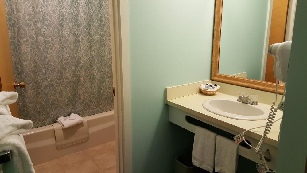Room image 3
