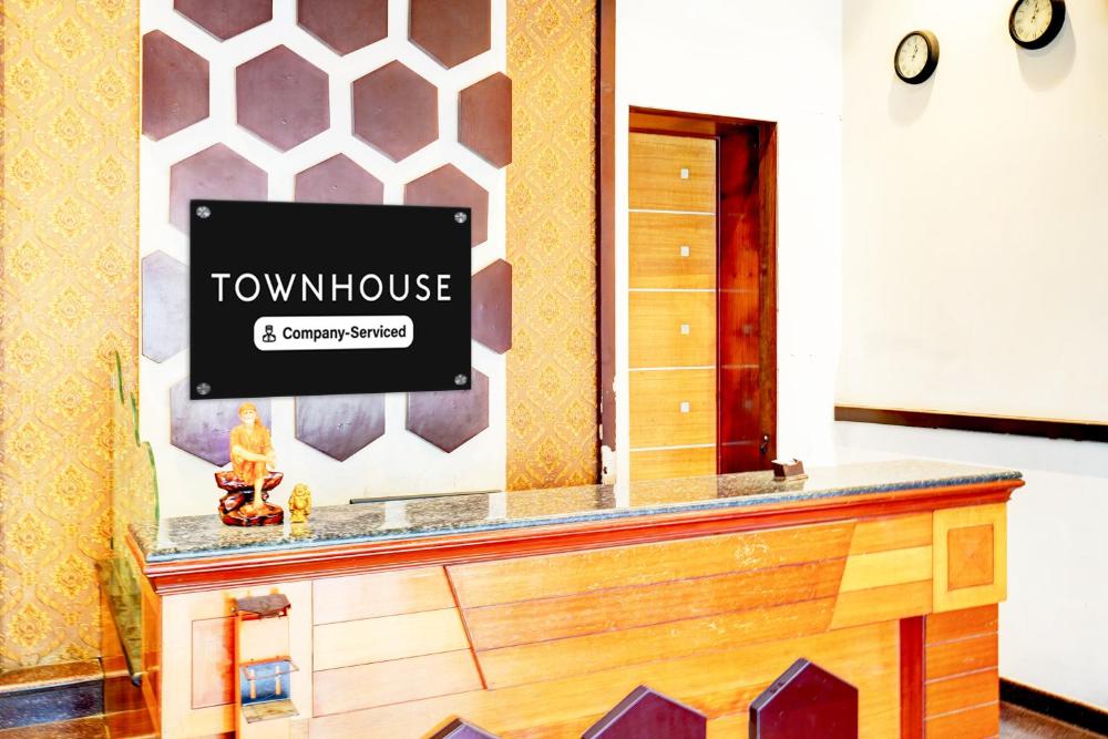 OYO Townhouse Anantapur Near Srikantam Circle