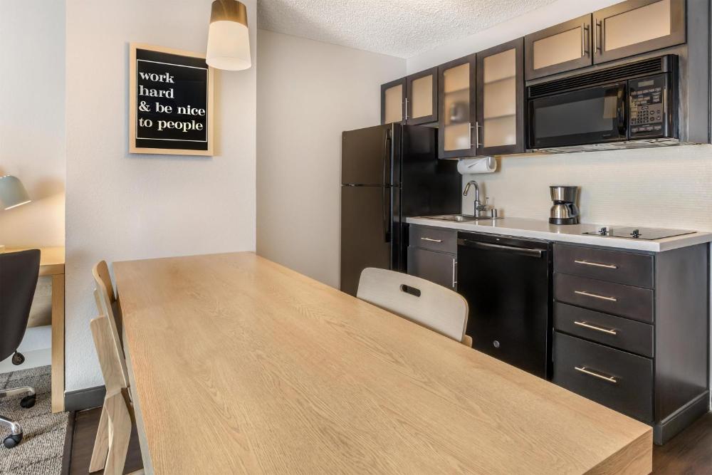 Room Image 4